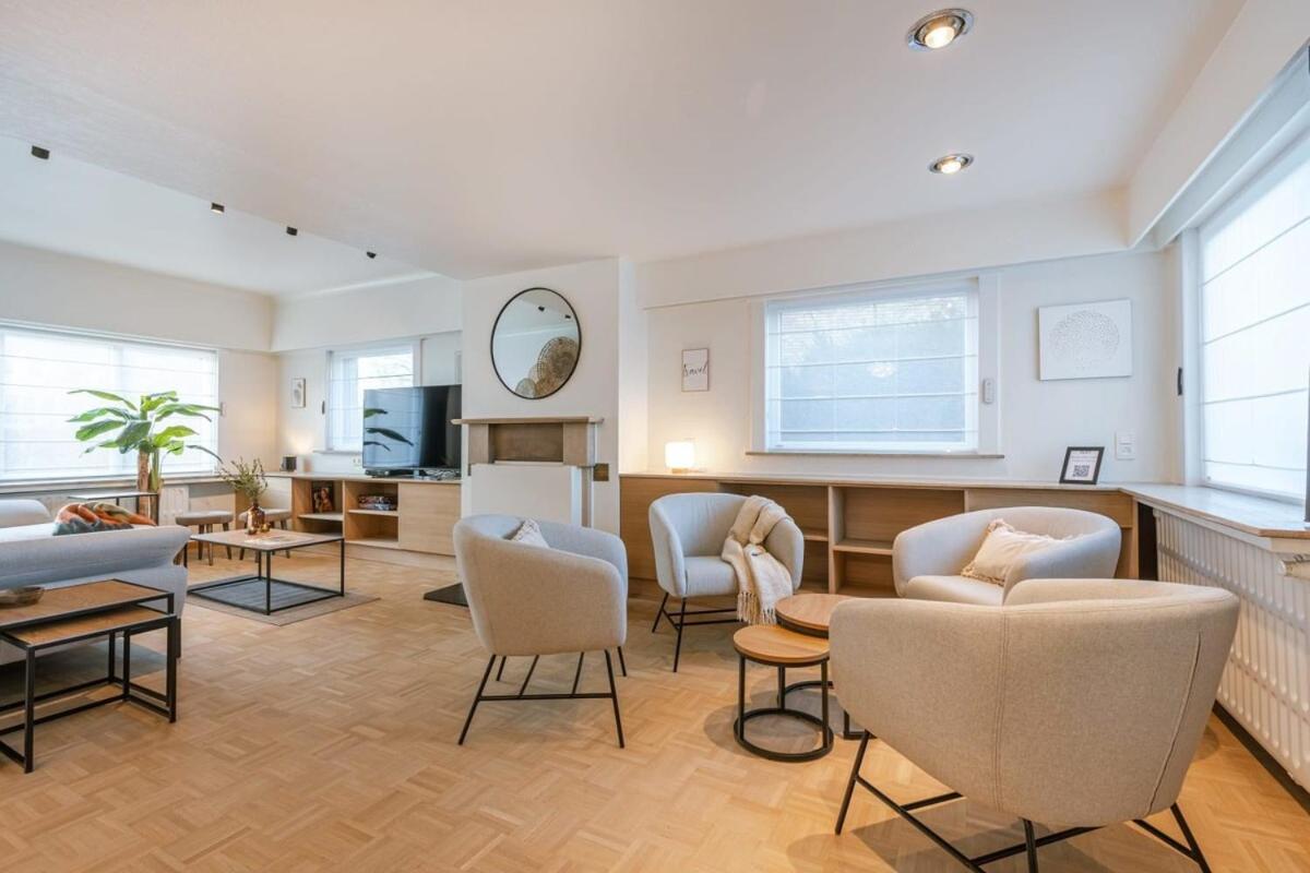 Huswell - Spacious House With Sunny Garden *